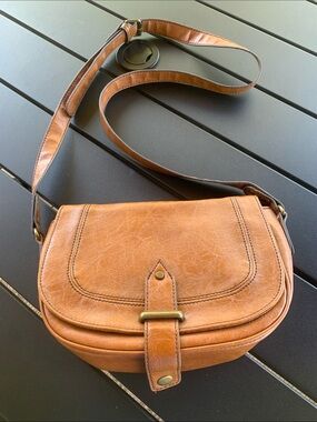 G.H. Bass & Co. Tan Leather Crossbody Saddle Bag